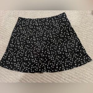 Ivy Main 11 Chiffon coffee bean Stylish Black White Pattern Skirt
